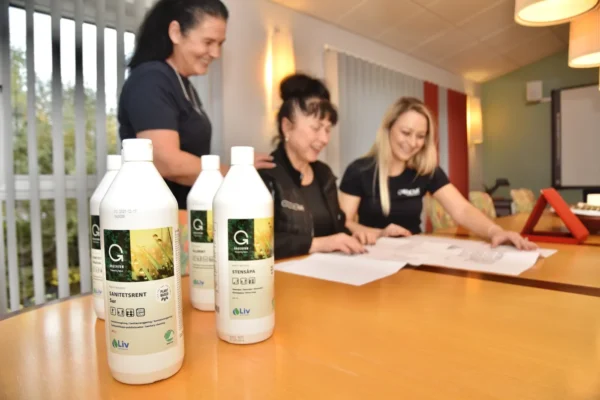 Lokalvårdare hos CRENOVA